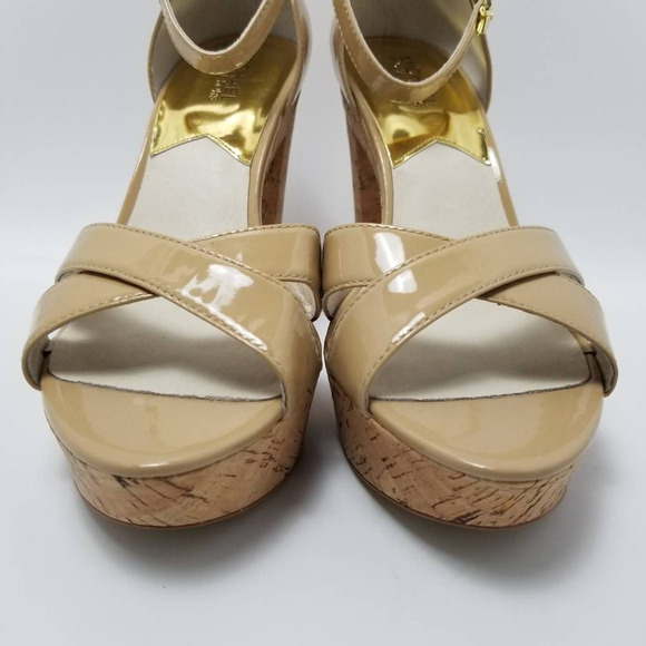 Michael Kors Camilla Platform Heels Sandals Patent Leather Straps Sz 9.5 M - Picture 8 of 12